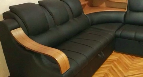 Перетяжка кожаного дивана. Гагарин